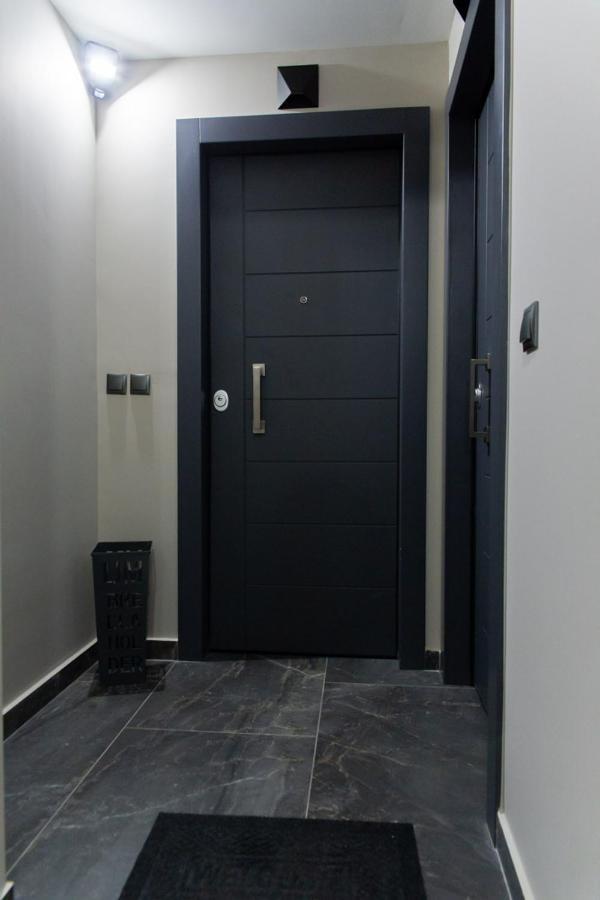 Modern Studio 2 In Veria Center, Near Elia Square Ngoại thất bức ảnh